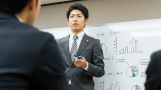 売上アップの意外な法則！1年間で成果を出すためのロードマップ